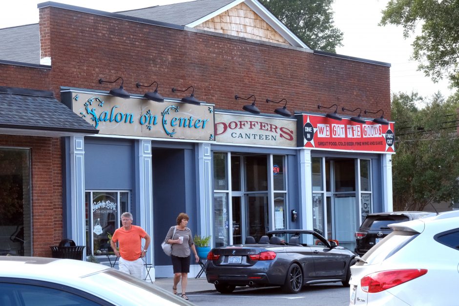 Storefronts in downtown Cramerton, where restaurants and shops have opened in recent years. Photo: Nancy Pierce. 