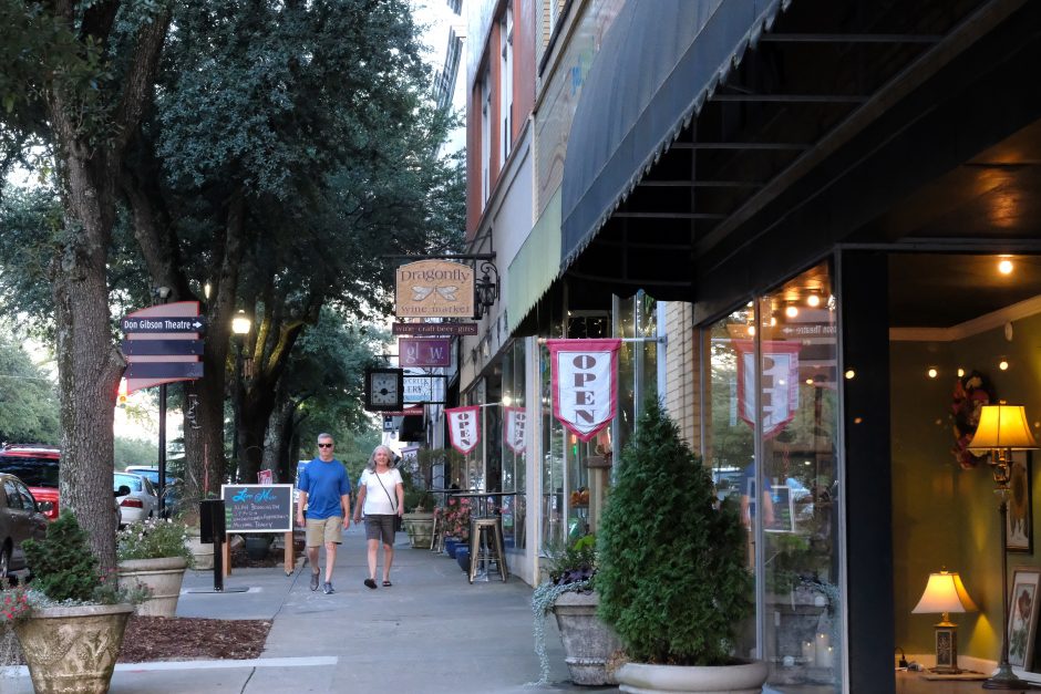 Shops on West Warren Street in uptown Shelby. Photo: Nancy Pierce