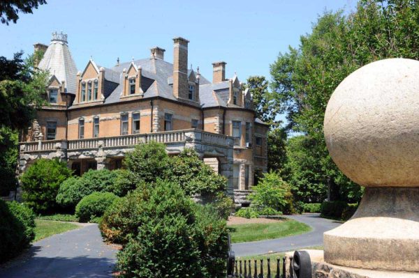 Hambley-Wallace house,1902, National Register of Historic Places.