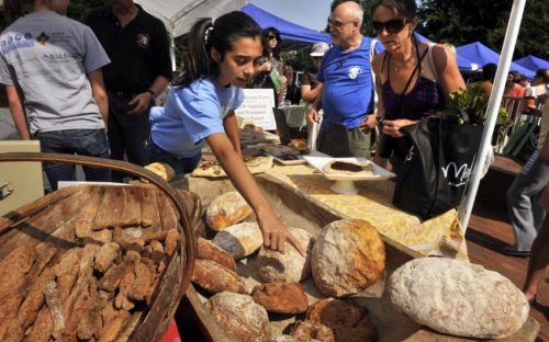 Davidson Farmers Market - Bread