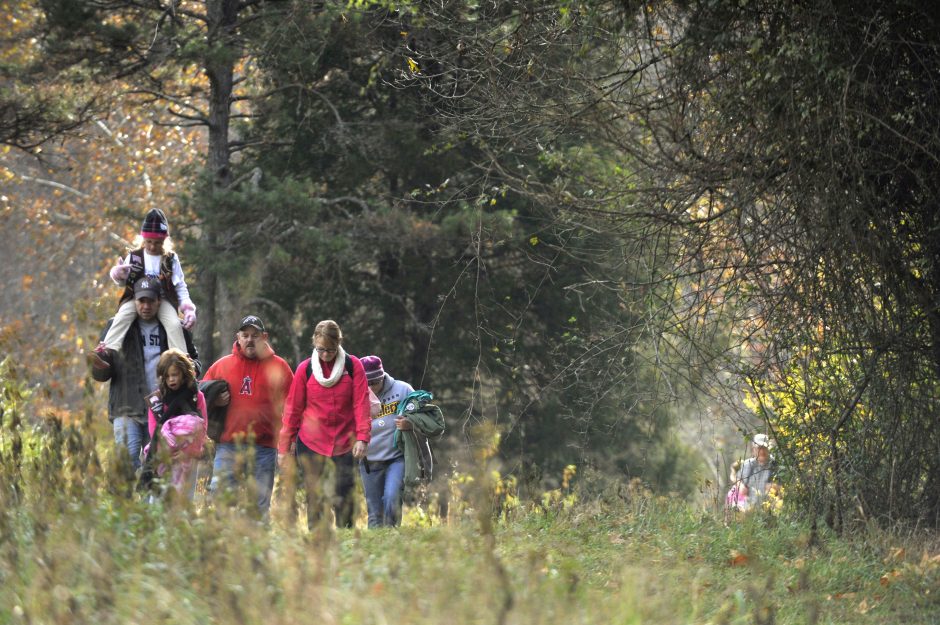 A 2.2-mile section of Carolina Thread Trail weaves through a 358-acre permanently conserved area that’s protected by Catawba Lands Conservancy (CLC) within the Girl Scouts’ Dale Earnhardt Environmental Leadership Campus at Oak Springs in Iredell County. The trail is called Girl Scouts, Hornets’ Nest Council Trail. Photo: Nancy Pierce.